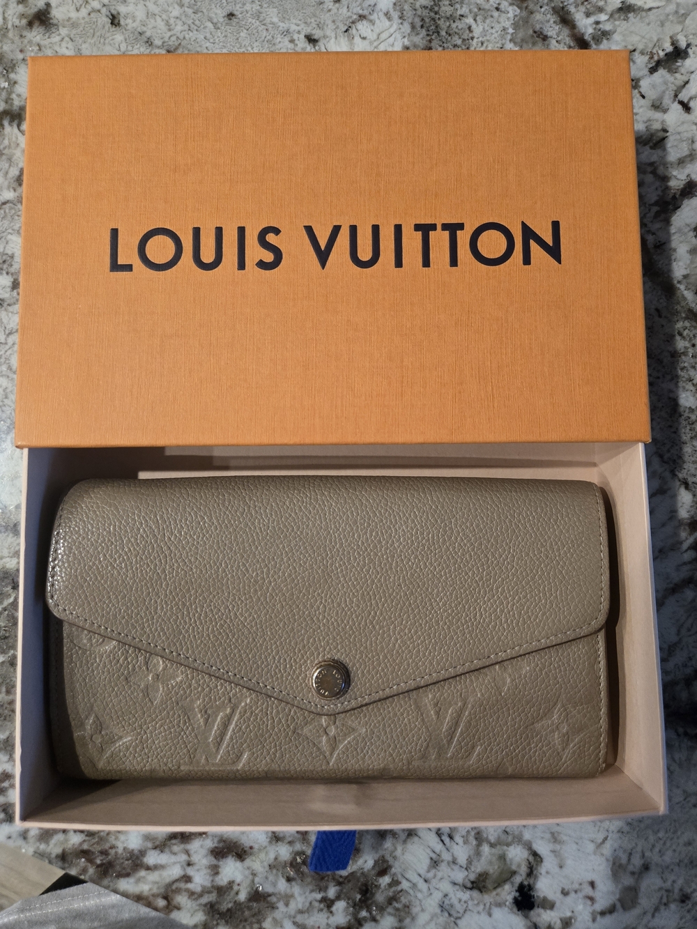 Authentic Louis Vuitton Turtle Dove Empriente Wallet - Picture 12 of 12
